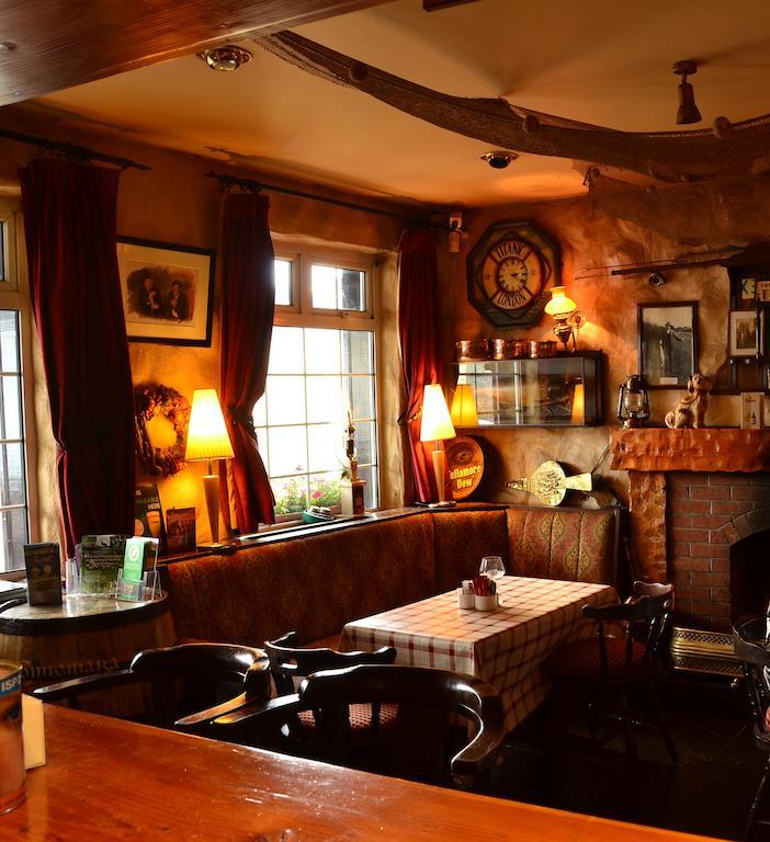 Fairhill House Hotel Clonbur Buitenkant foto