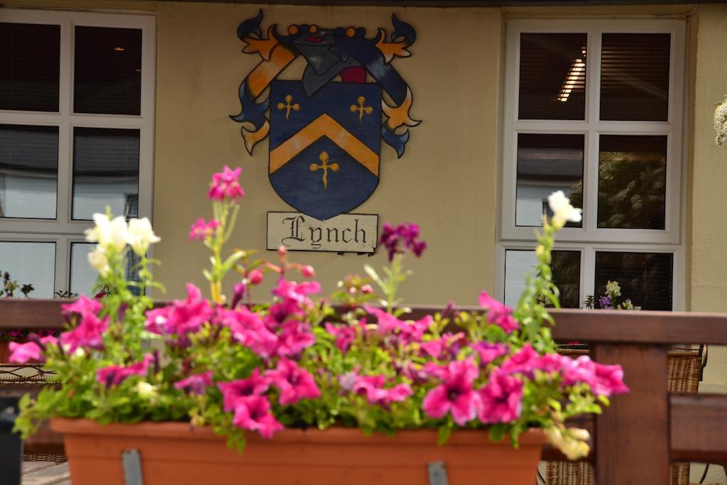 Fairhill House Hotel Clonbur Buitenkant foto
